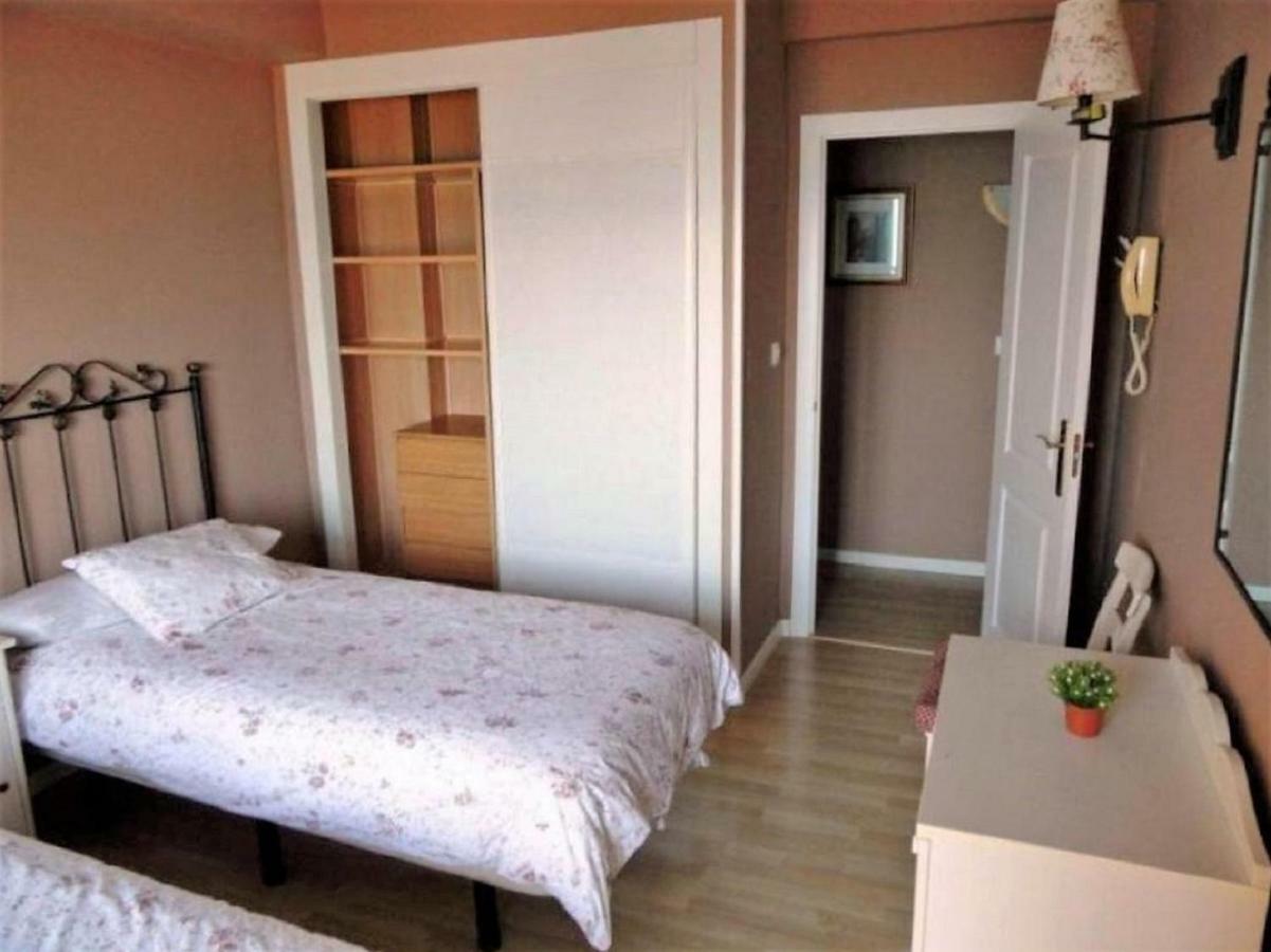 Perla 2 Paseo Maritimo Apartment *